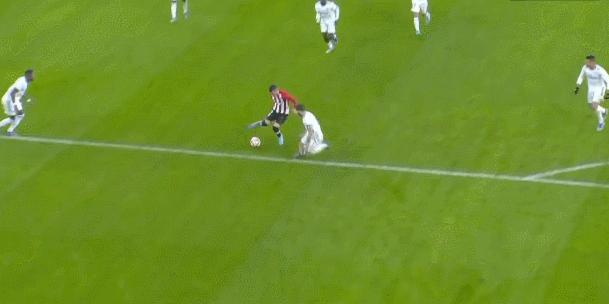 沈阳日报：新阵三线低迷无缘八强 辽篮别把“阵痛”拖成“长痛”