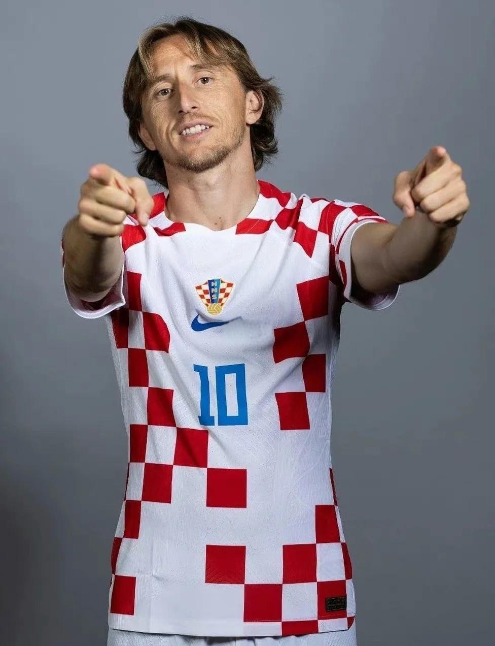 姆巴佩的双响炮让皇马只差一分