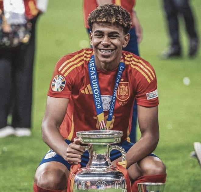 伊尔迪兹：对阵保加利亚我本应该能进2球，很抱歉没能打进