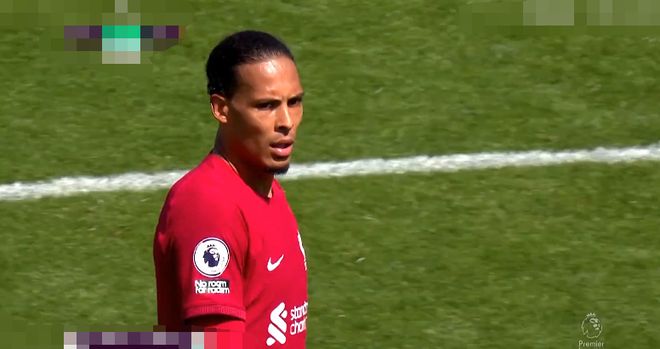 记者：努涅斯本可能在2020年加盟米兰，但最终被本菲卡签下